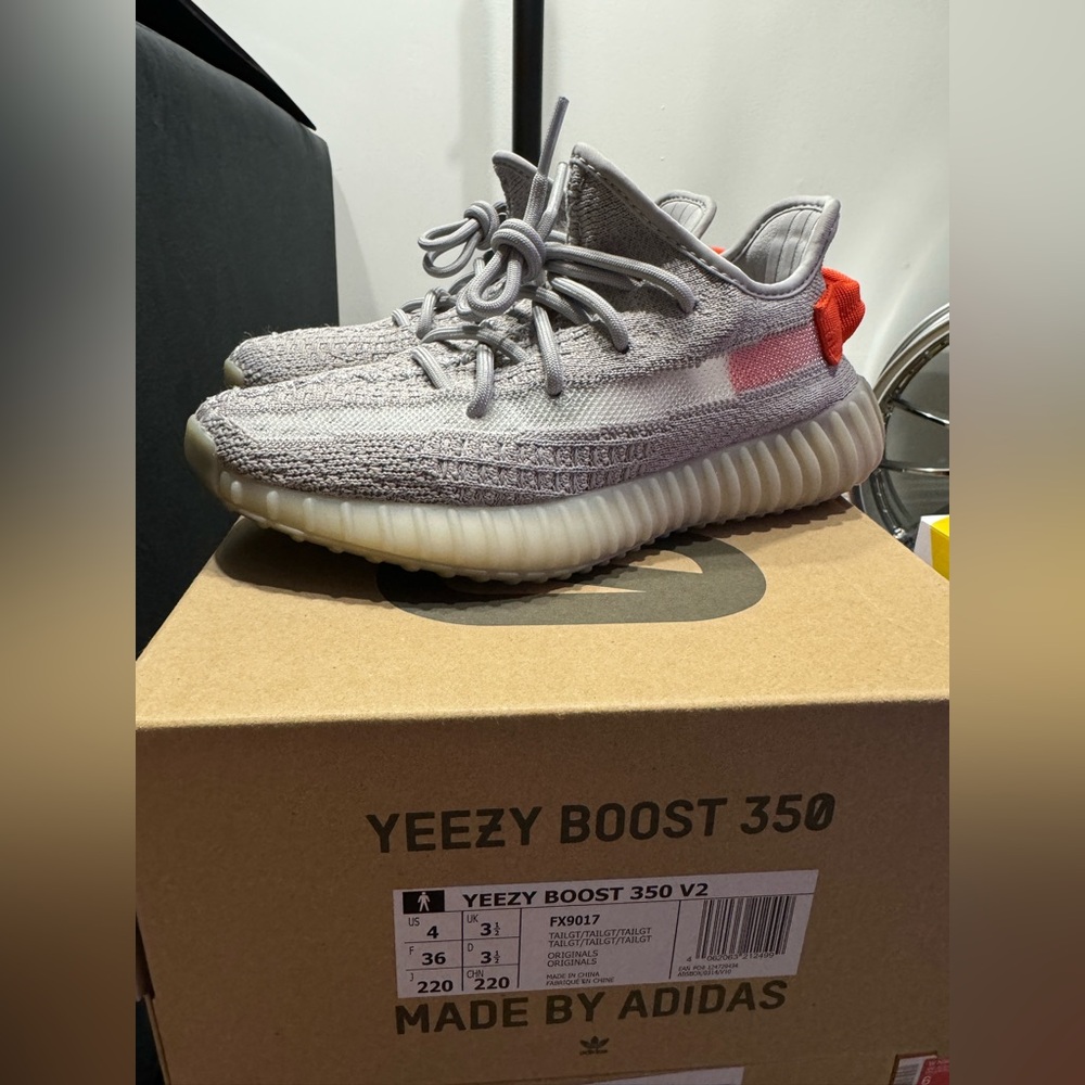 Yeezy 350 Taillights, 4M, Used